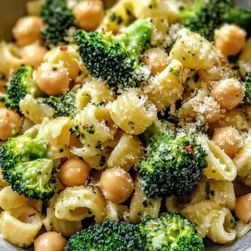 Brokkoli Kichererbsennudeln mit Knoblauch-Olivenöl